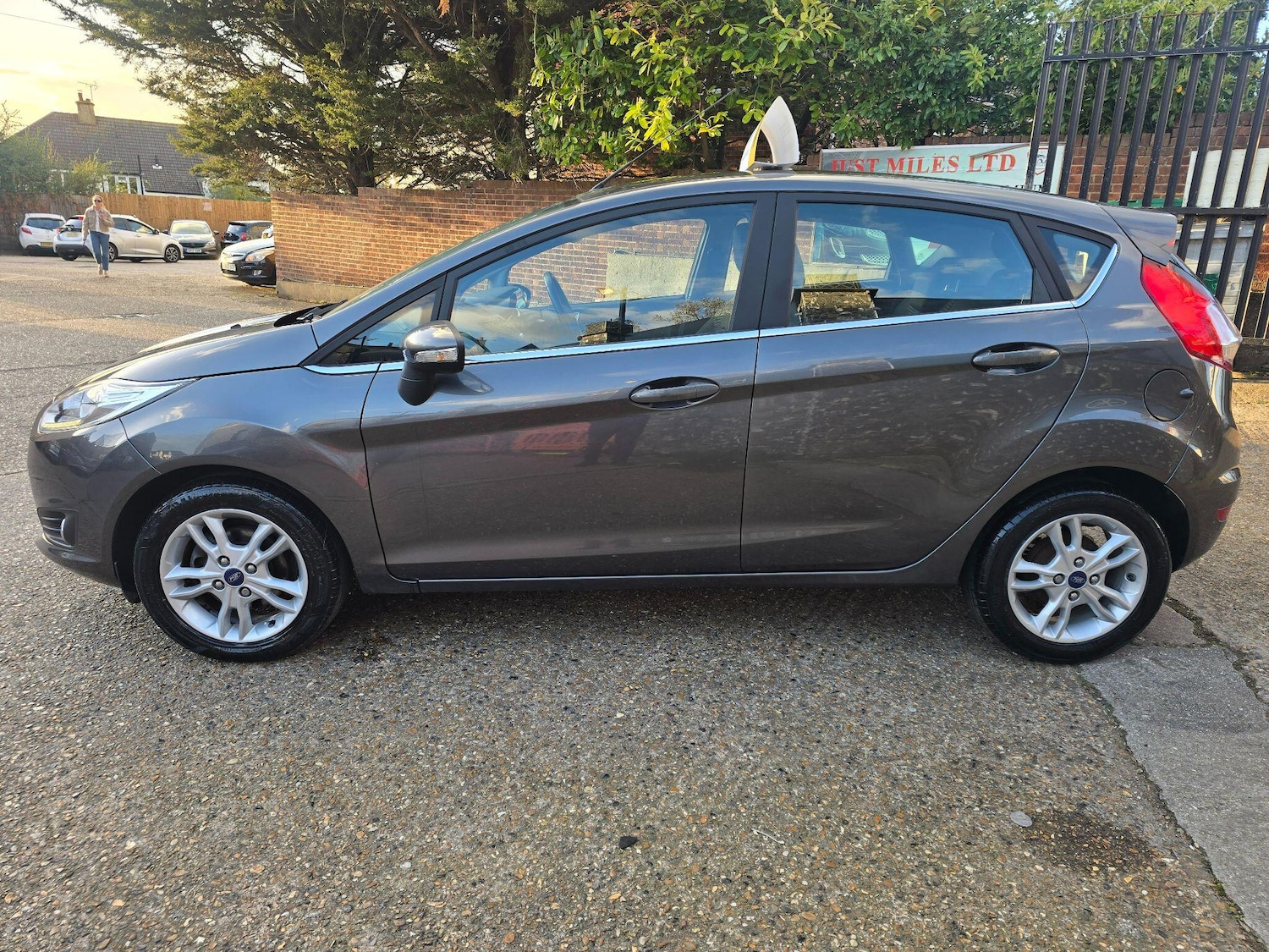Used Ford Fiesta 2015 for sale - 77838910: Photo 5