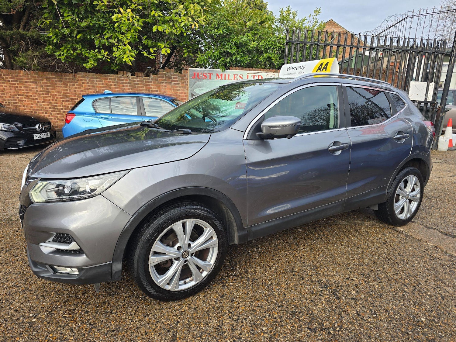 Used Nissan Qashqai 2017 for sale - 76839449: Photo 3