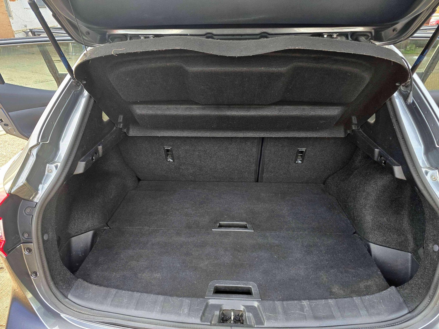 Used Nissan Qashqai 2017 for sale - 76839449: Photo 33