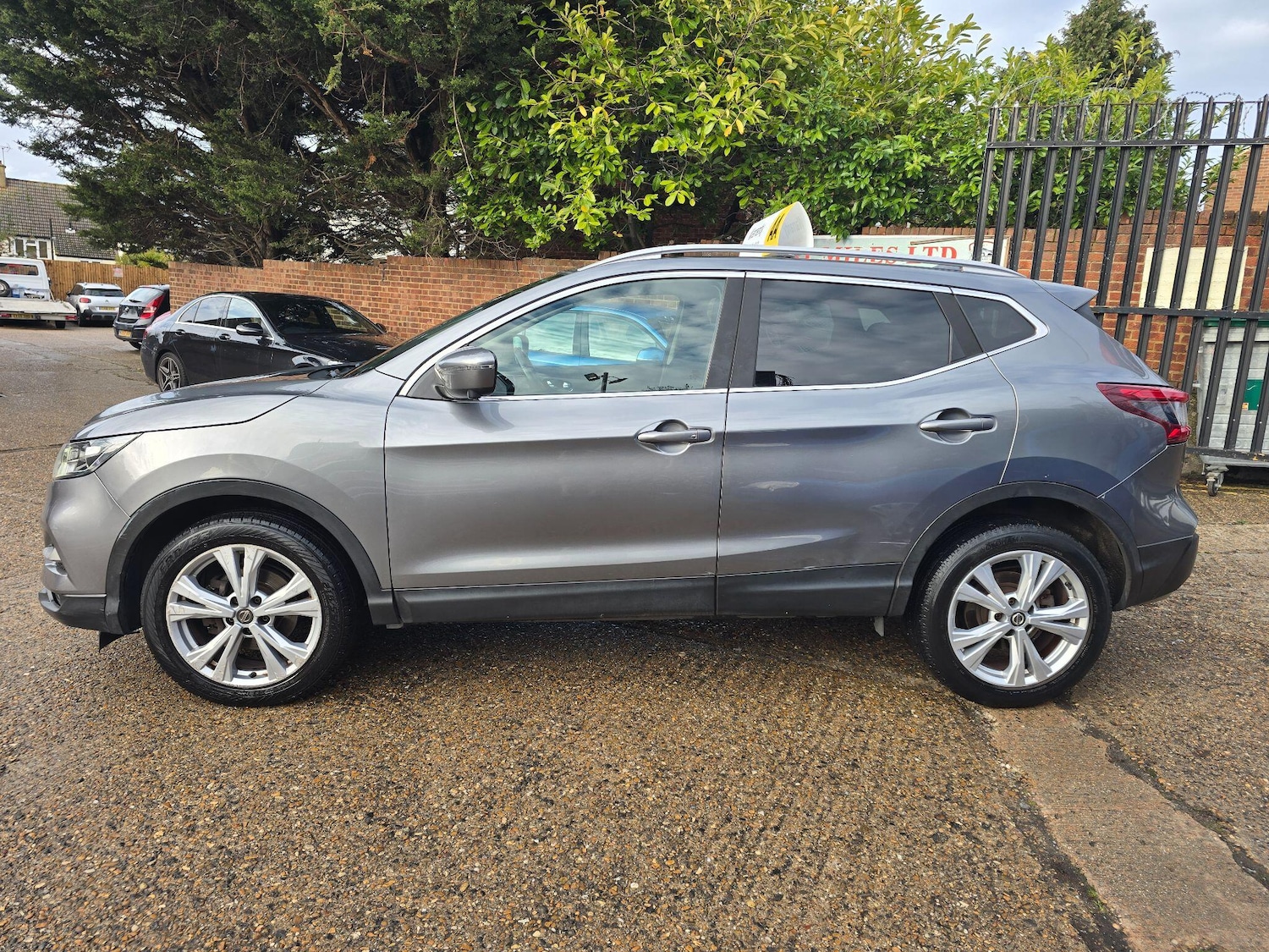 Used Nissan Qashqai 2017 for sale - 76839449: Photo 6