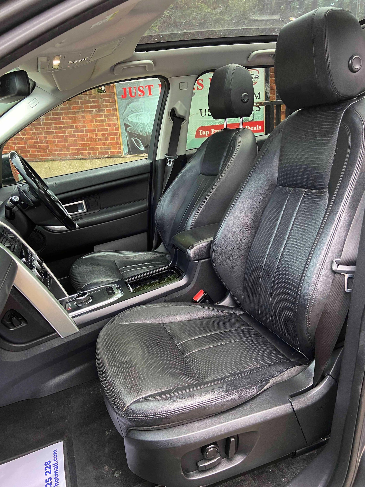 Used Land Rover Discovery Sport 2018 for sale - 76175667: Photo 31