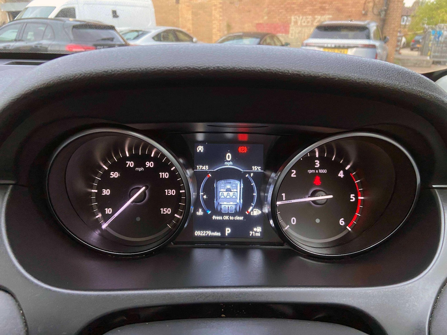 Used Land Rover Discovery Sport 2018 for sale - 76175667: Photo 32