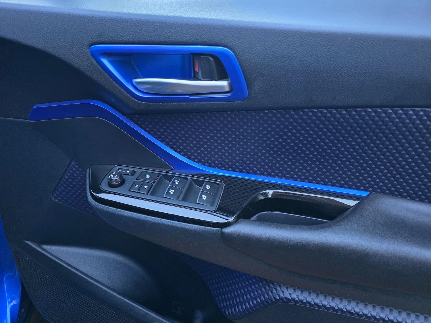 Used Toyota C-HR 2017 for sale - 77120891: Photo 11