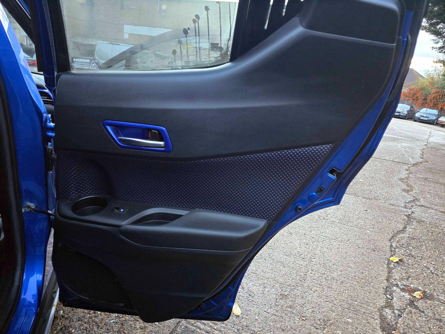 Used Toyota C-HR 2017 for sale - 77120891: Photo 12