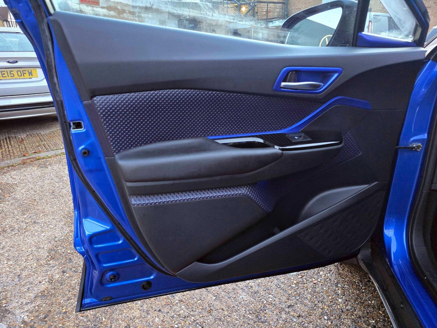 Used Toyota C-HR 2017 for sale - 77120891: Photo 13