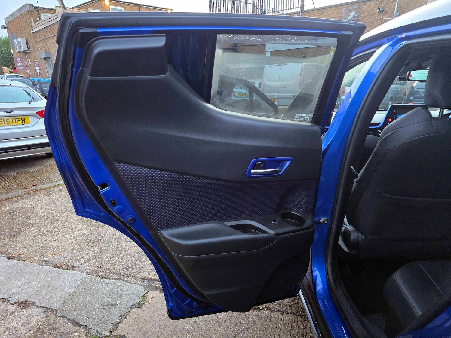 Used Toyota C-HR 2017 for sale - 77120891: Photo 14