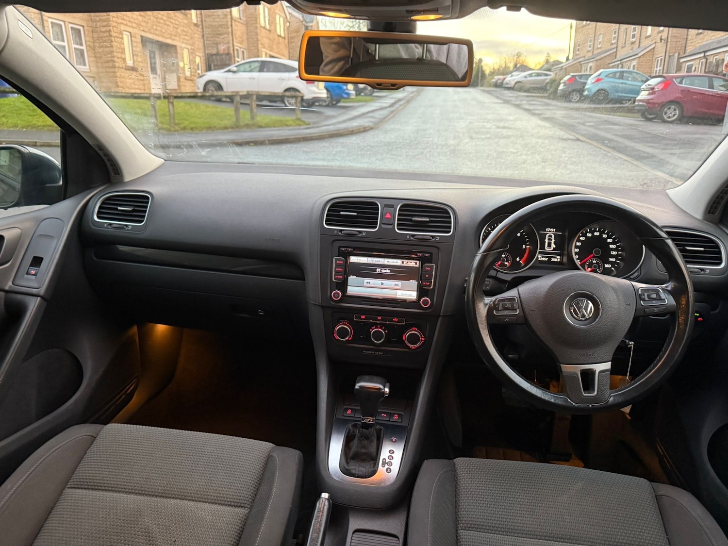 Used Volkswagen Golf 2011 for sale - 76446090: Photo 9