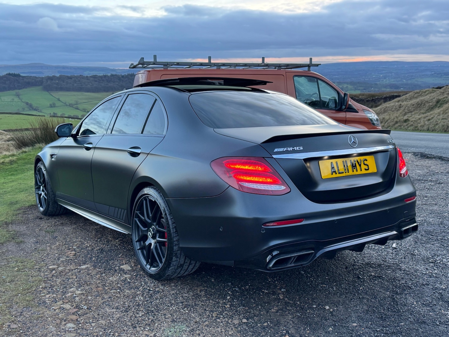 Used Mercedes-Benz E Class 2017 for sale - 77038780: Photo 2