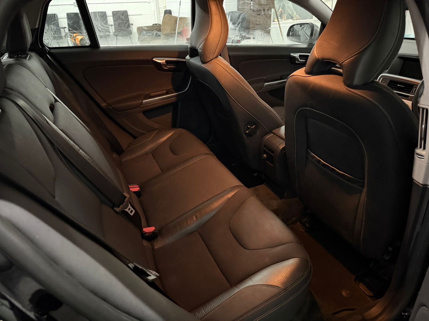 Used Volvo V60 2011 for sale - 77129835: Photo 12