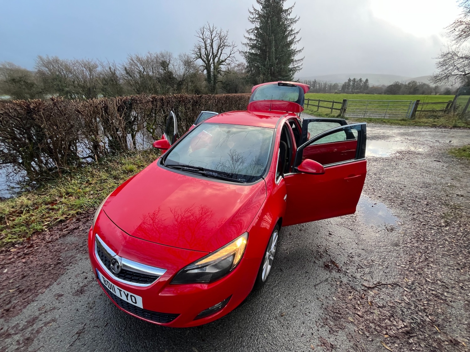 Used Vauxhall Astra 2011 for sale - 76791804: Photo 2