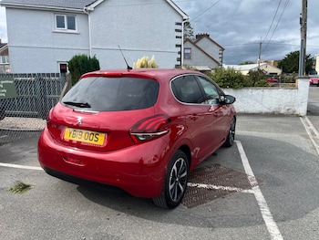 Used Peugeot 208 2019 for sale - 76036503: Photo