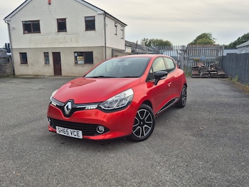 Used Renault Clio 2015 for sale - 76037111: Photo