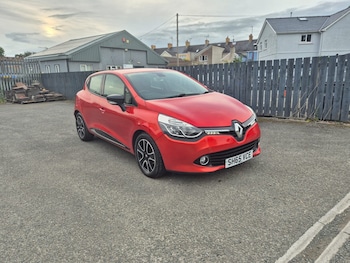 Used Renault Clio 2015 for sale - 76037111: Photo