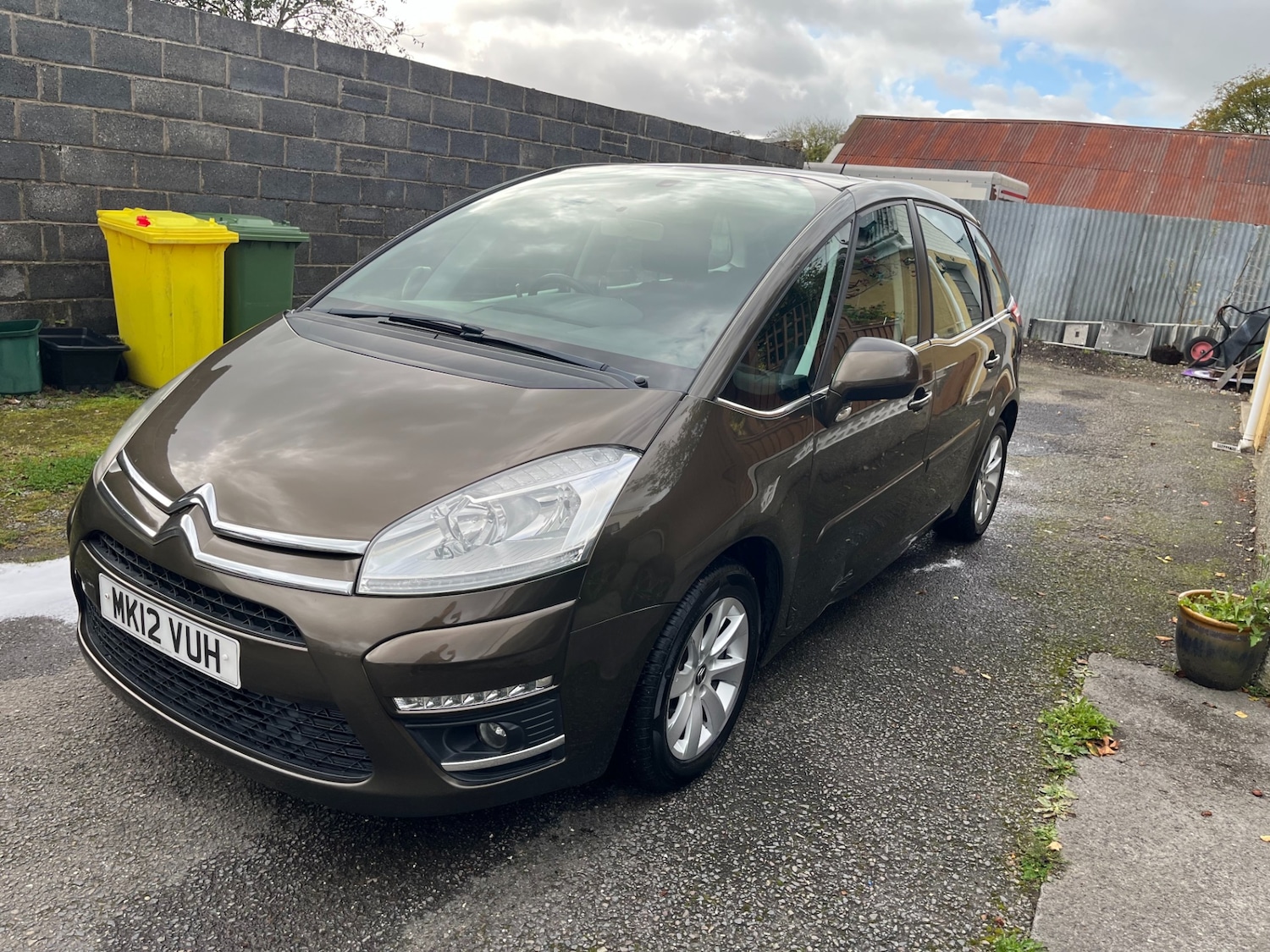 Used Citroen C4 Picasso 2012 for sale - 76383293: Photo 2