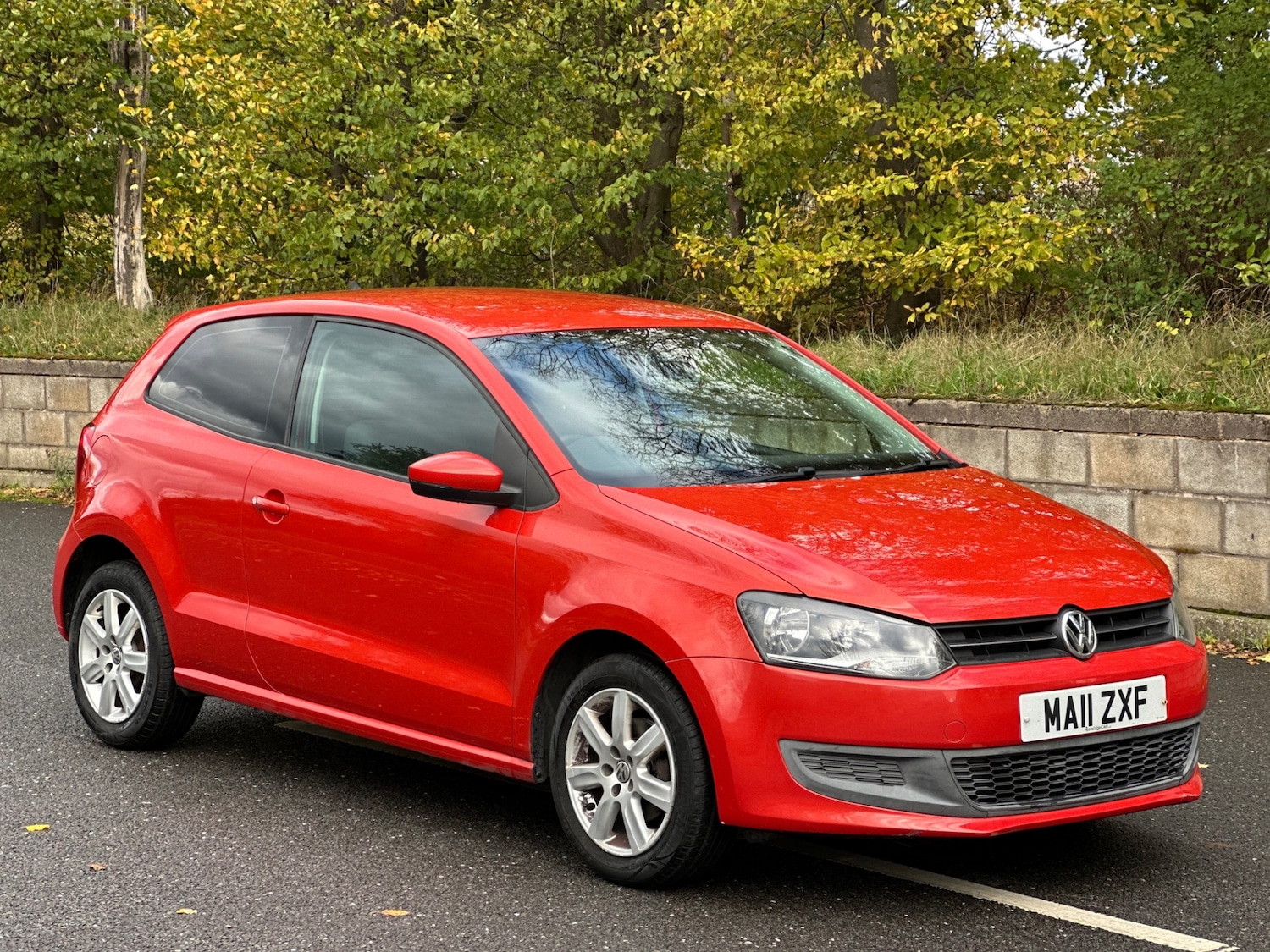 Used Volkswagen Polo 2011 for sale - 76375009: Photo 1