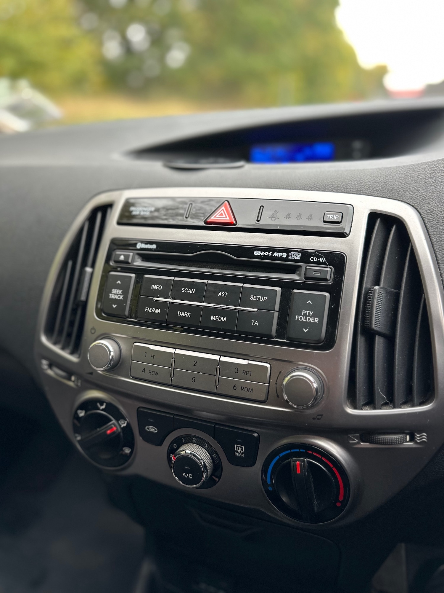 Used Hyundai i20 2013 for sale - 76257716: Photo 15