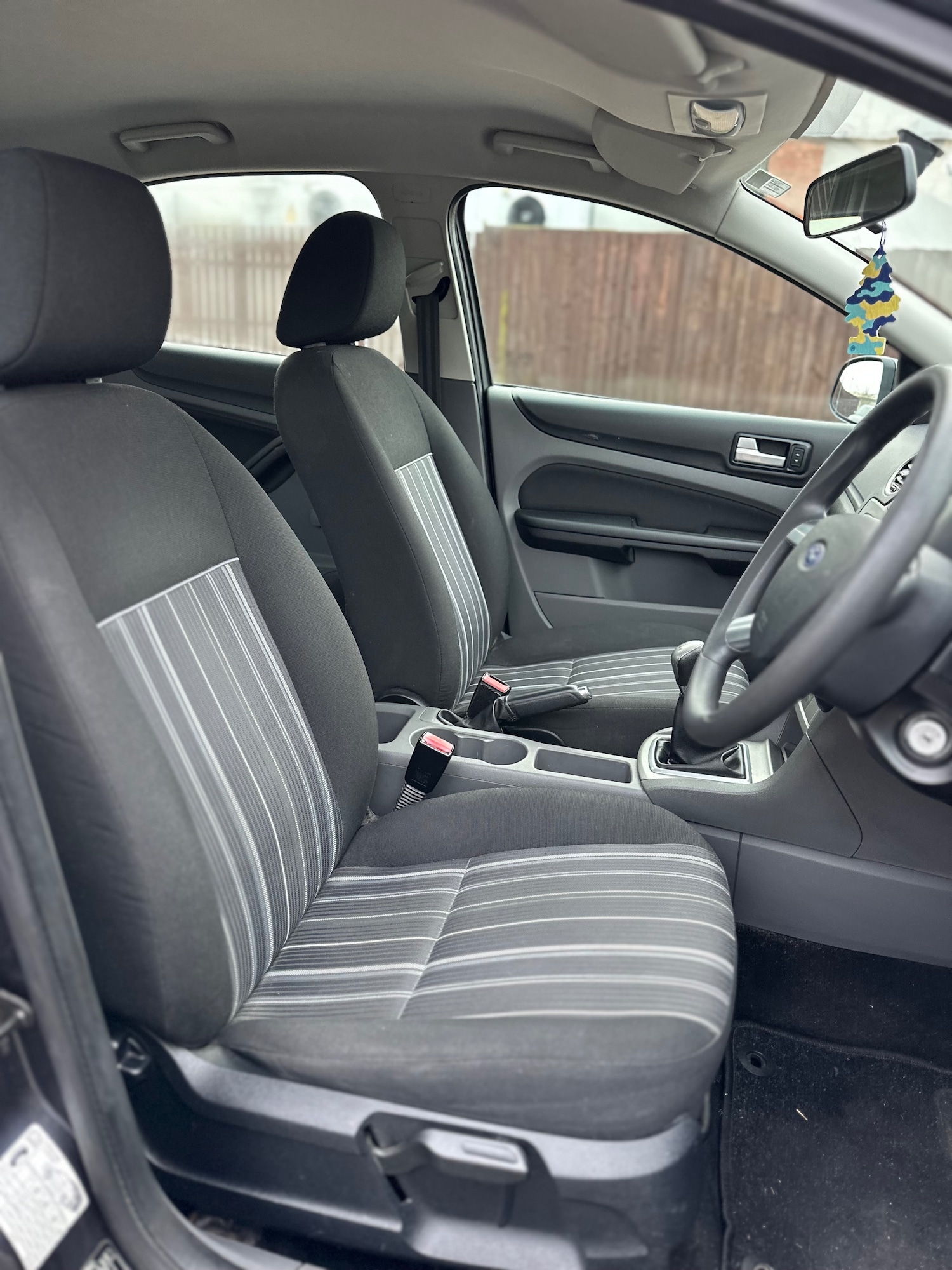 Used Ford Focus 2010 for sale - 77327186: Photo 15