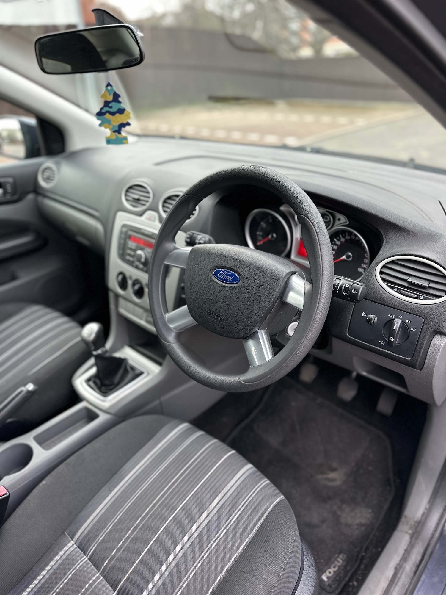 Used Ford Focus 2010 for sale - 77327186: Photo 16