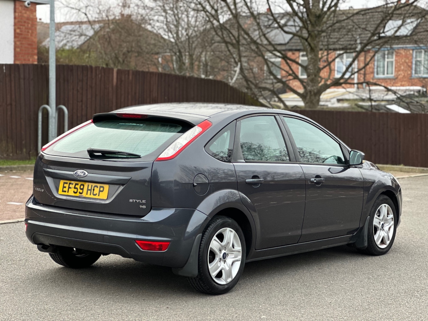 Used Ford Focus 2010 for sale - 77327186: Photo 4