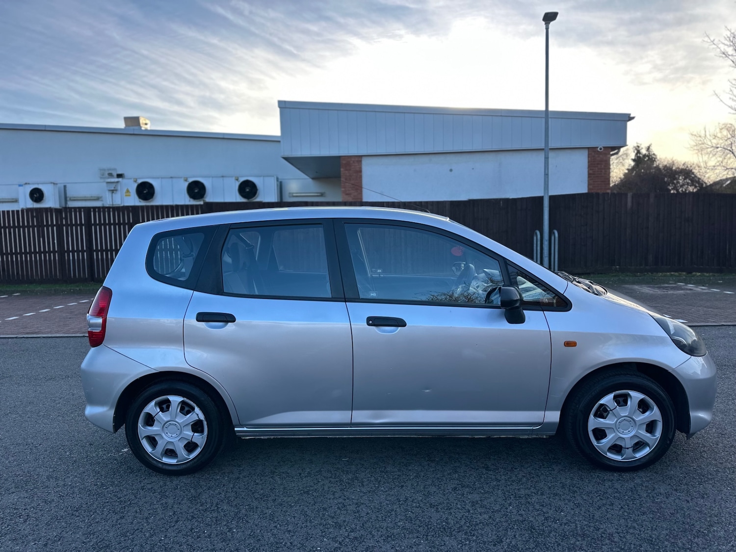 Used Honda Jazz 2007 for sale - 77261232: Photo 2