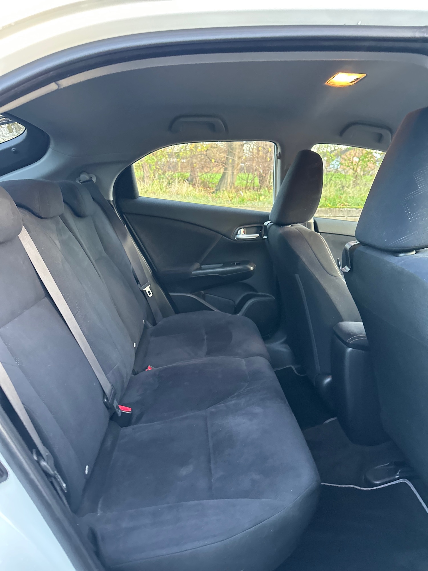 Used Honda Civic 2014 for sale - 76739189: Photo 9