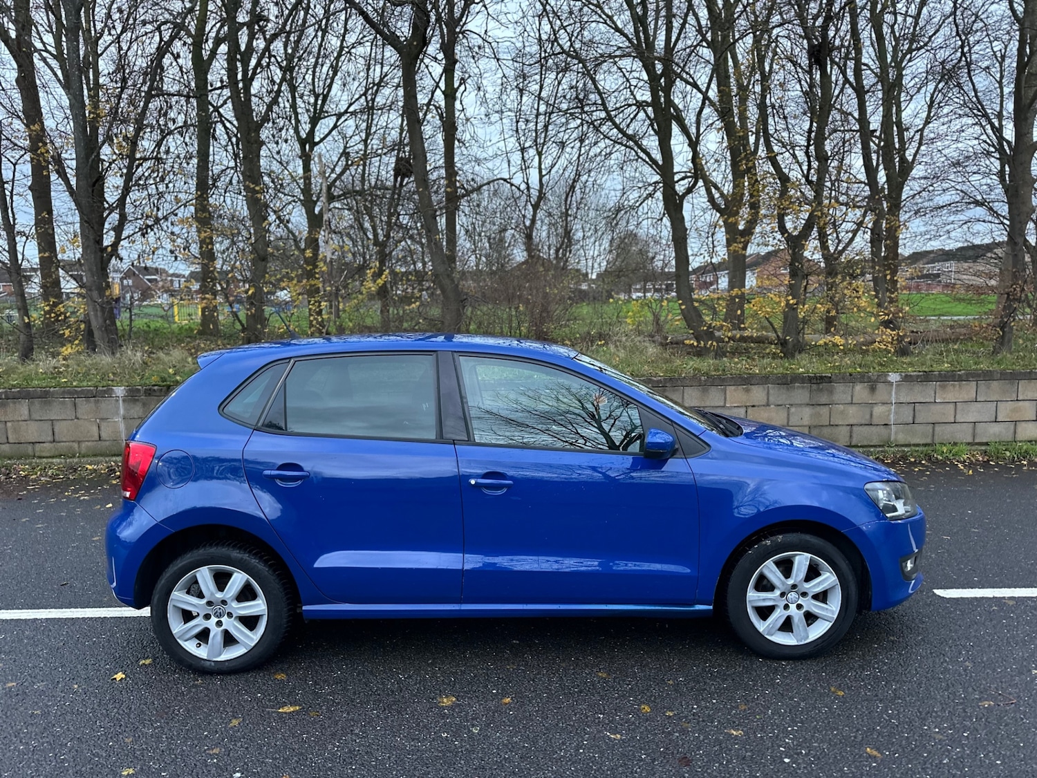 Used Volkswagen Polo 2011 for sale - 76877990: Photo 2