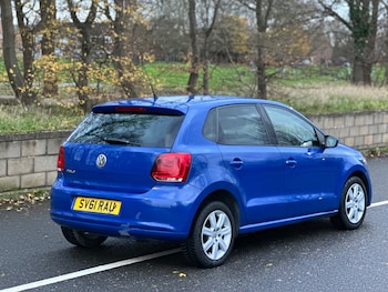 Used Volkswagen Polo 2011 for sale - 76877990: Photo