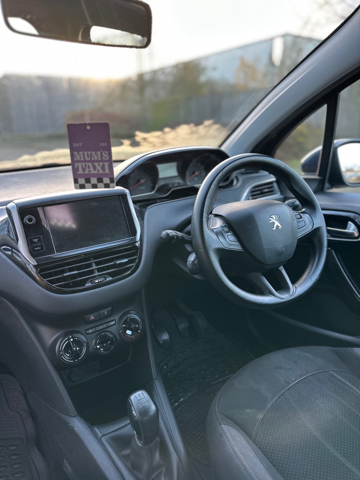 Used Peugeot 208 2013 for sale - 76780033: Photo 11