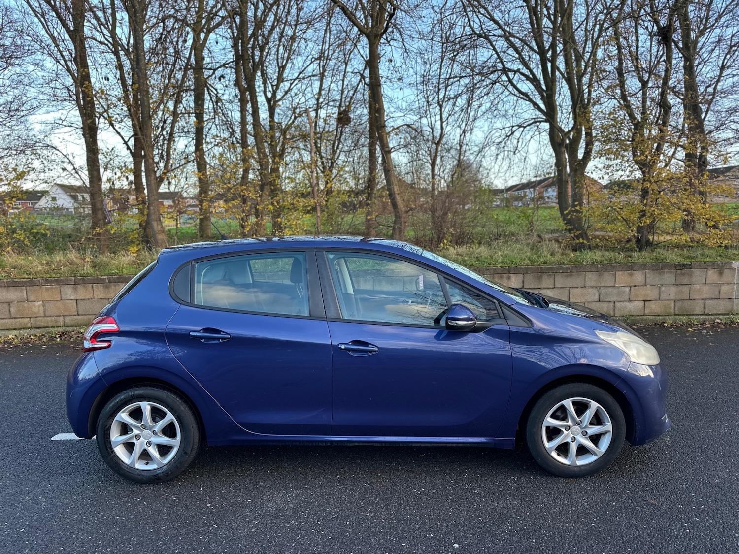 Used Peugeot 208 2013 for sale - 76780033: Photo 2