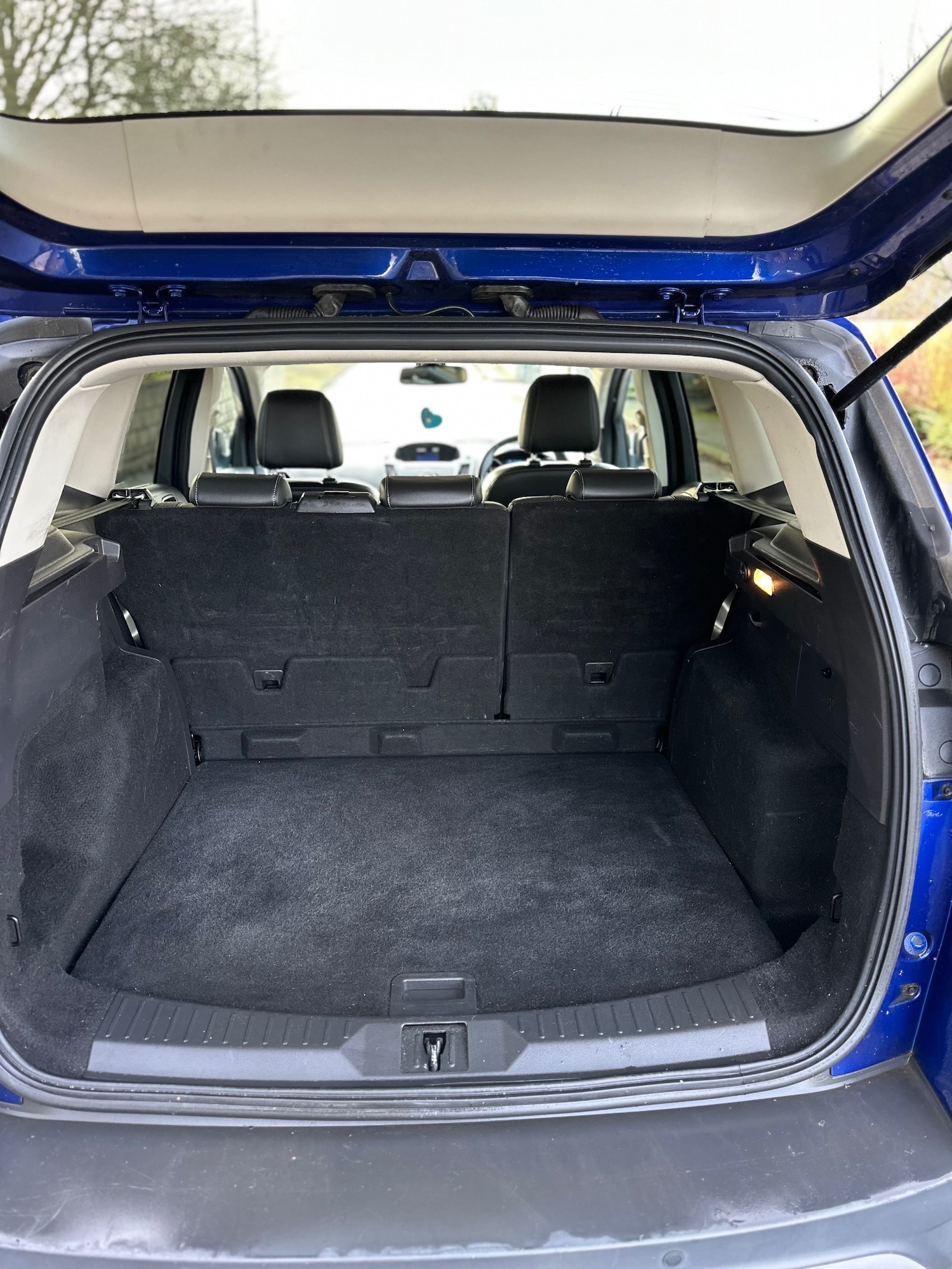 Used Ford Kuga 2014 for sale - 76931667: Photo 10