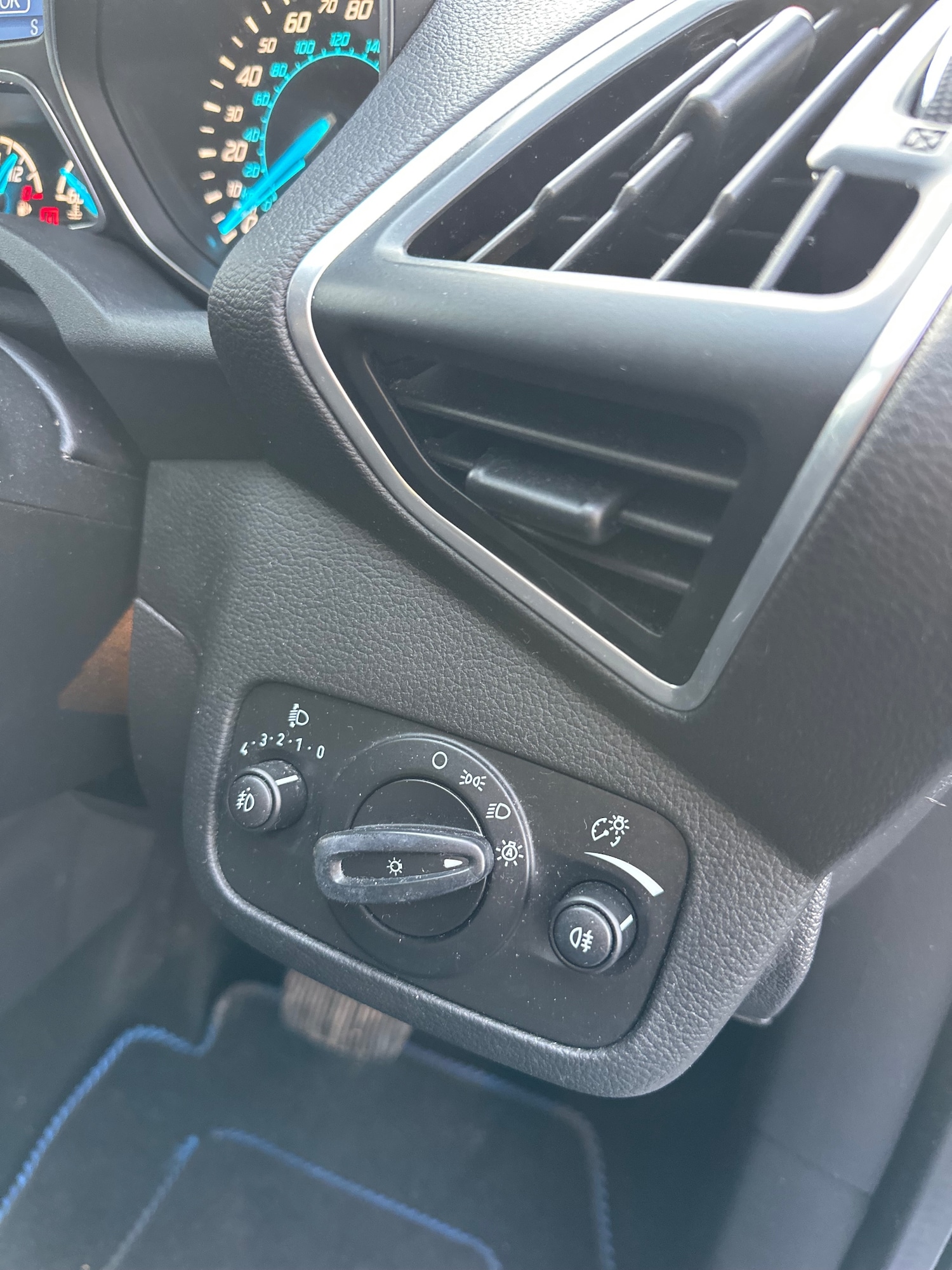 Used Ford Kuga 2014 for sale - 76931667: Photo 17