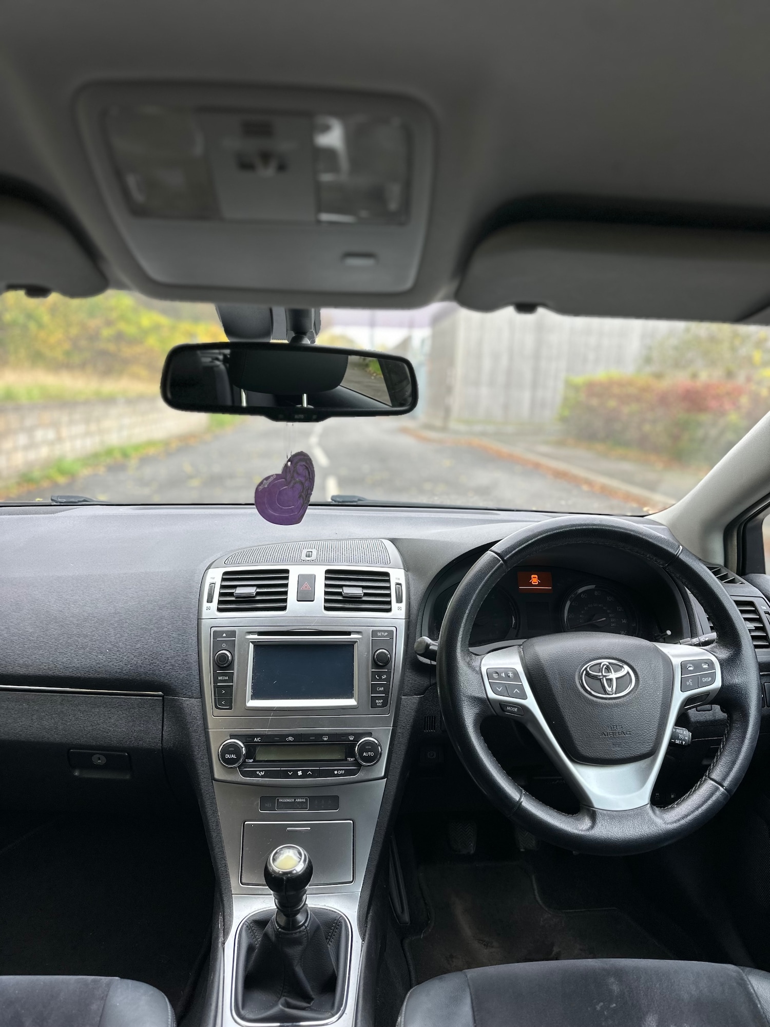 Used Toyota Avensis 2014 for sale - 76413407: Photo 11