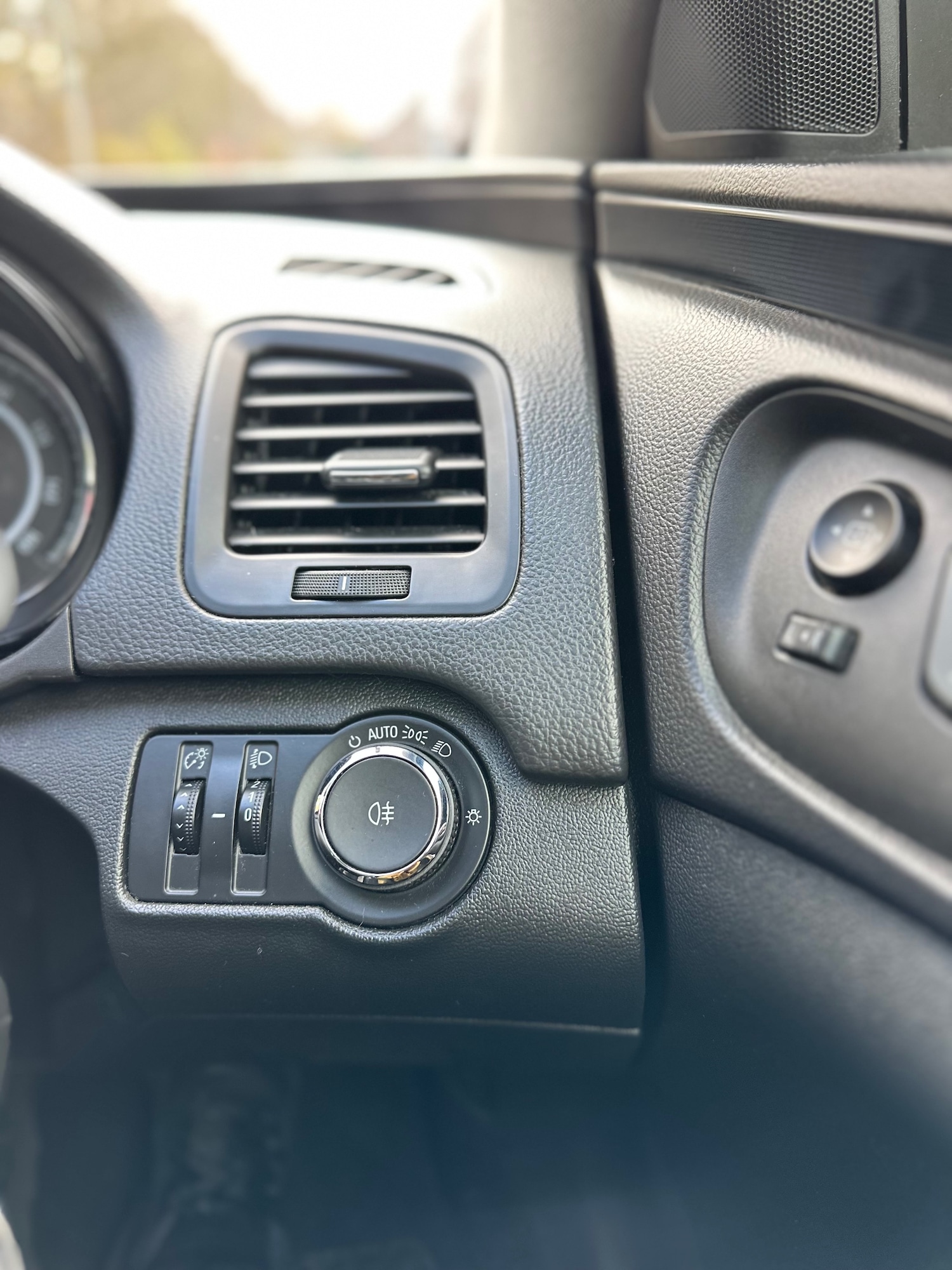 Used Vauxhall Insignia 2015 for sale - 76627351: Photo 18