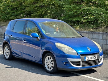 2010 (10) - 1.5 dCi 106 Privilege TomTom 5dr