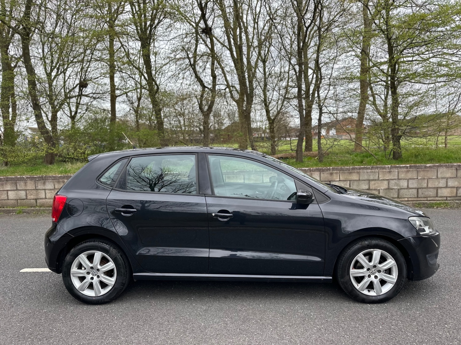 Used Volkswagen Polo 2011 for sale - 77997567: Photo 2