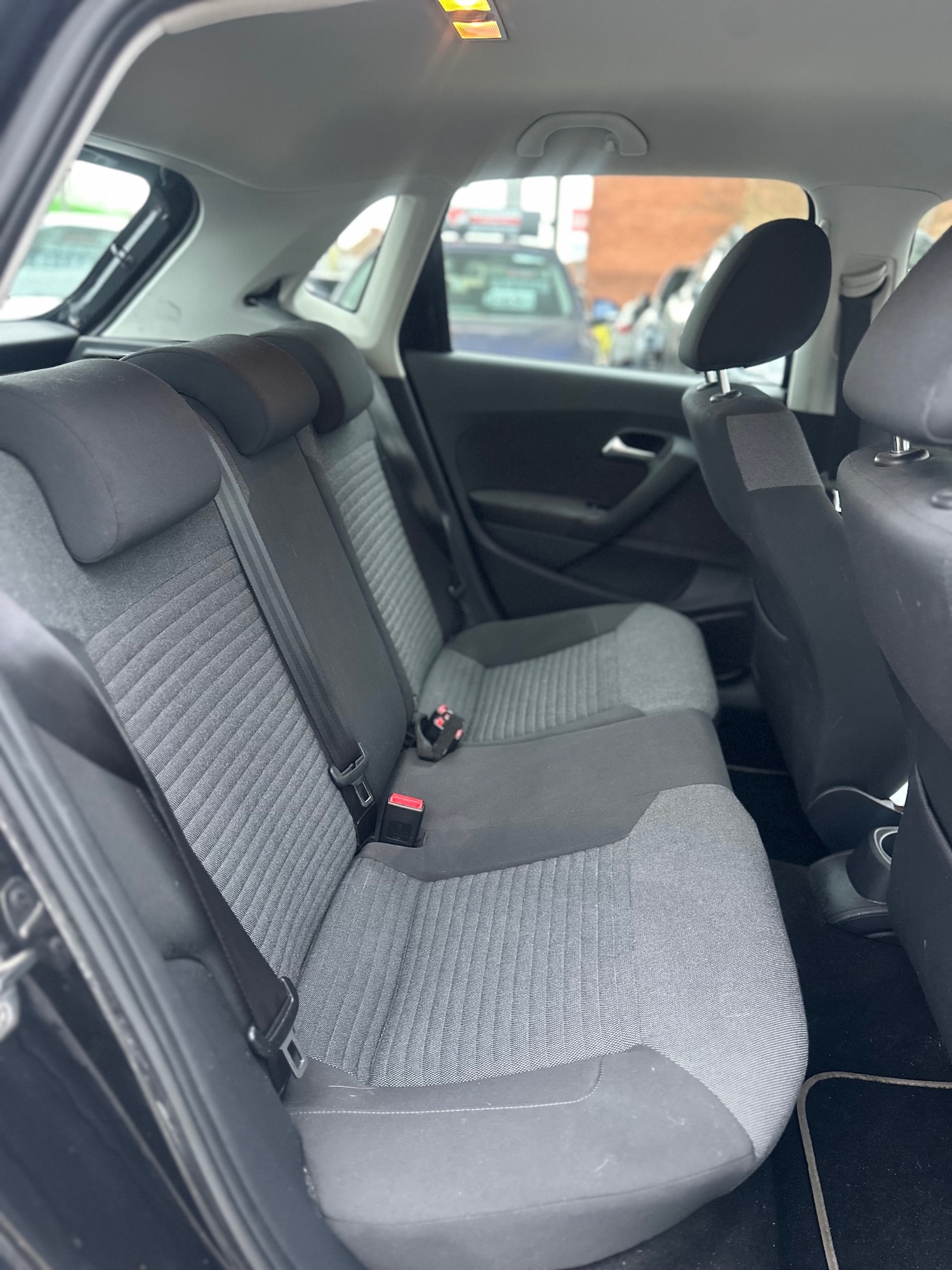 Used Volkswagen Polo 2011 for sale - 77997567: Photo 8