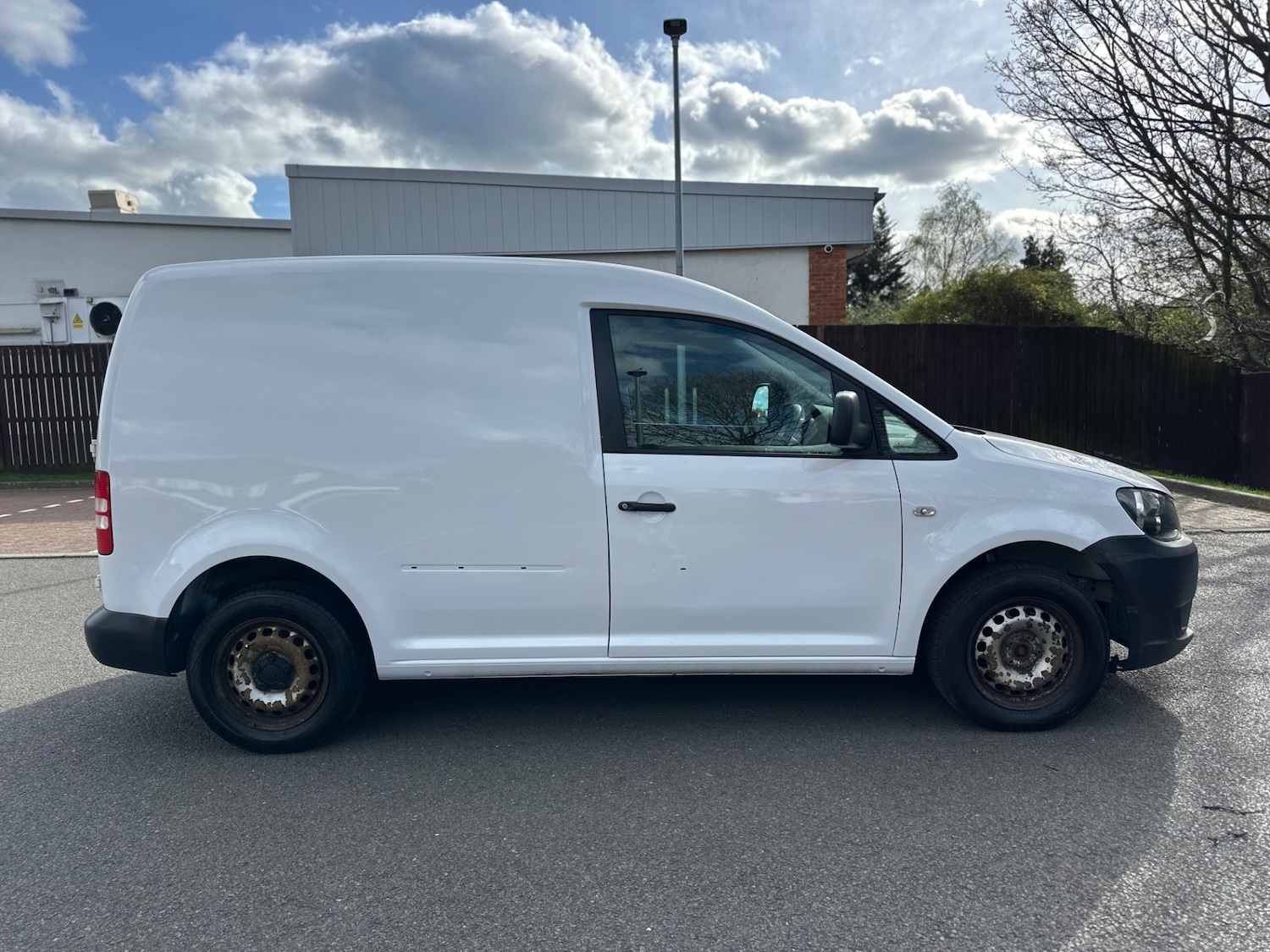 Used Volkswagen Caddy 2013 for sale - 78155757: Photo 2