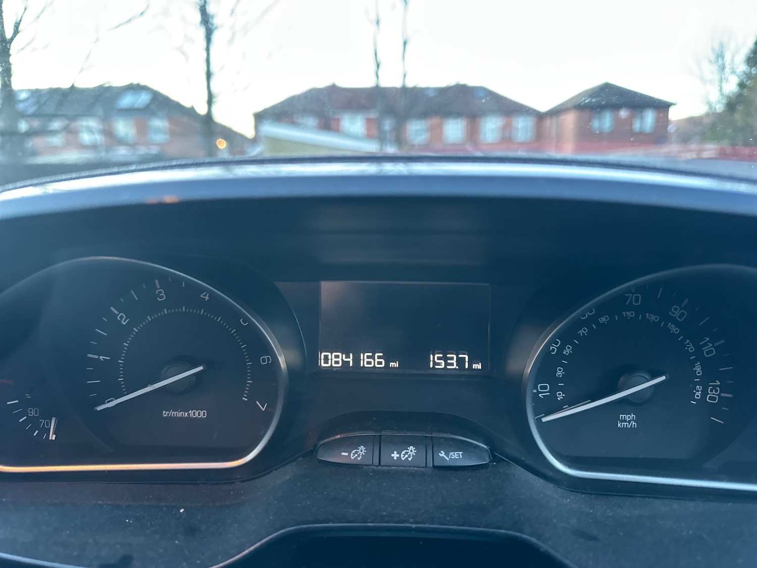 Used Peugeot 2008 2017 for sale - 77225409: Photo 11