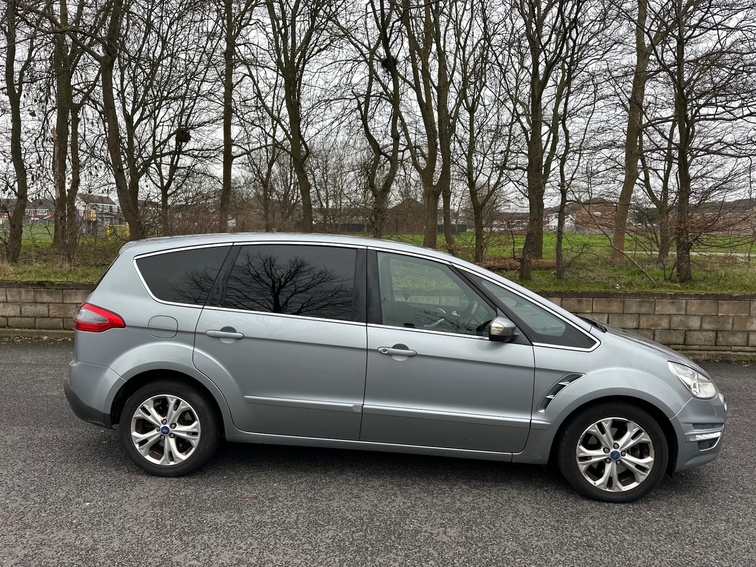 Used Ford S-Max 2013 for sale - 77417447: Photo 3