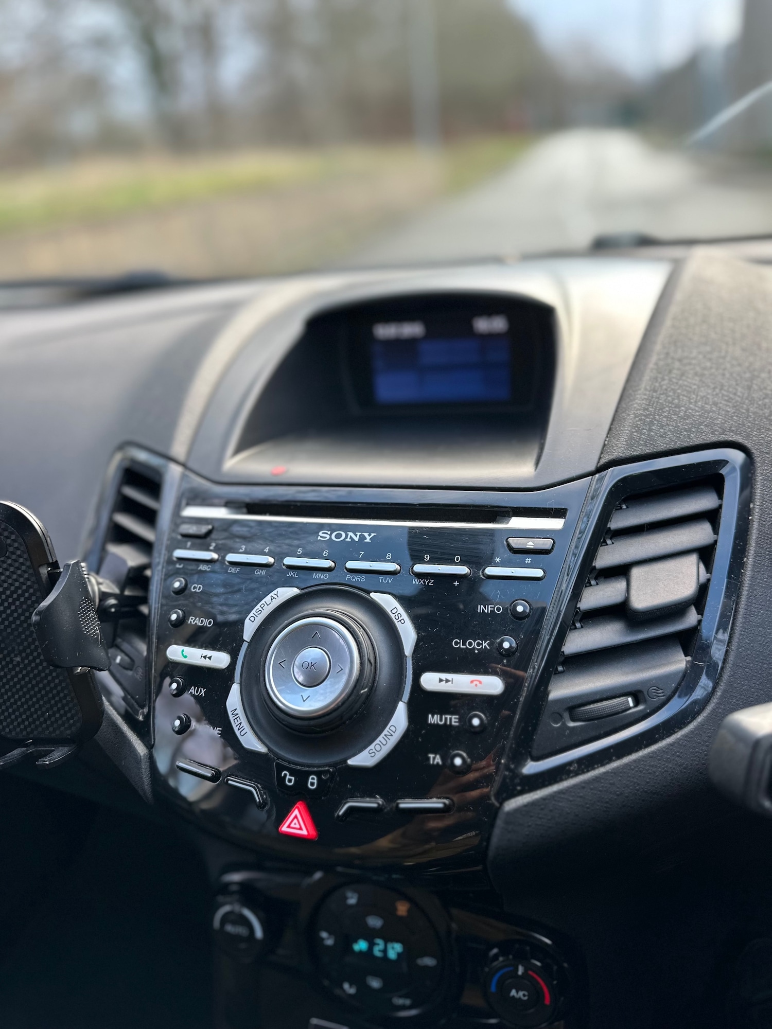 Used Ford Fiesta 2015 for sale - 77168760: Photo 15