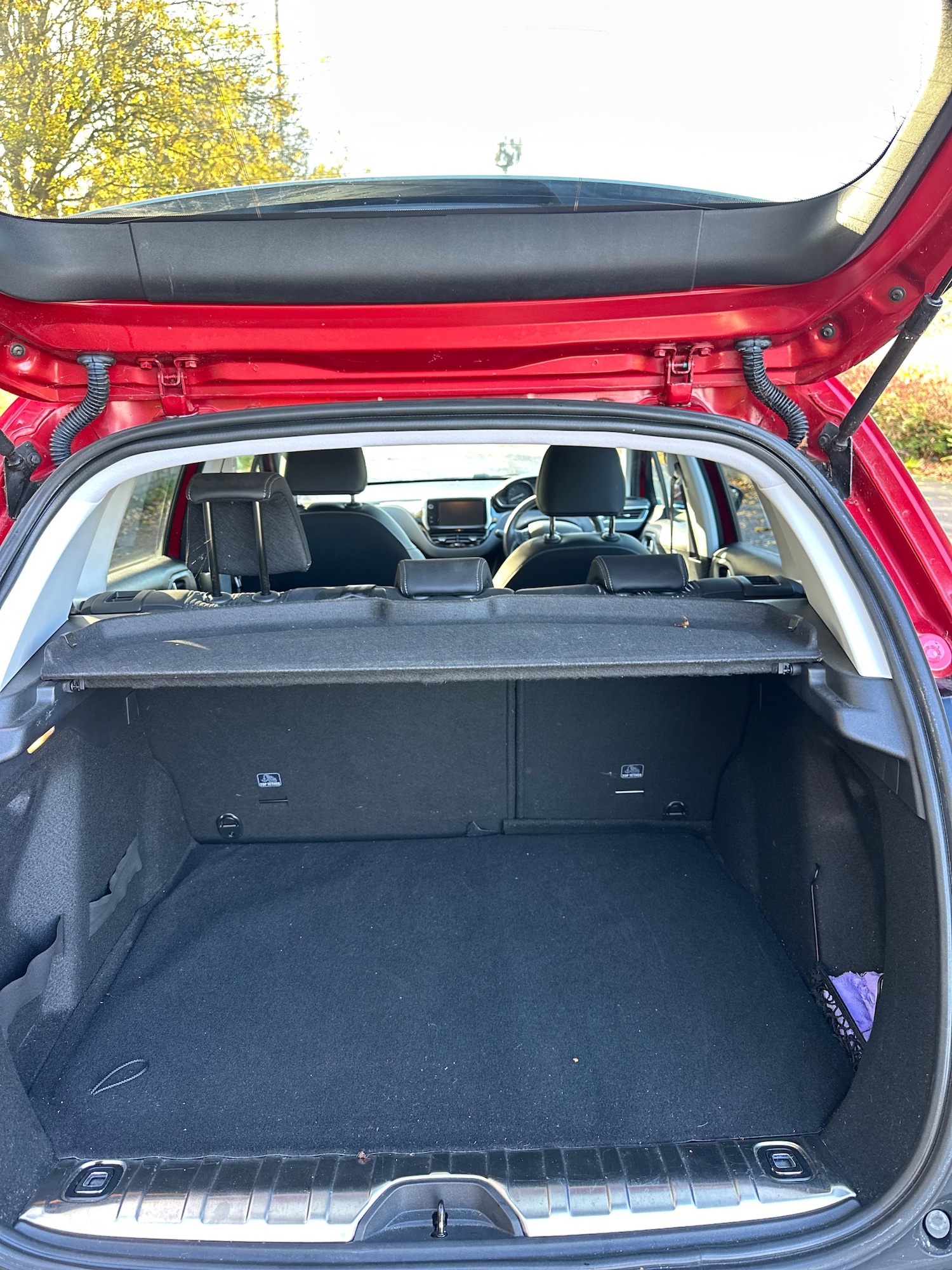 Used Peugeot 2008 2017 for sale - 76525806: Photo 11