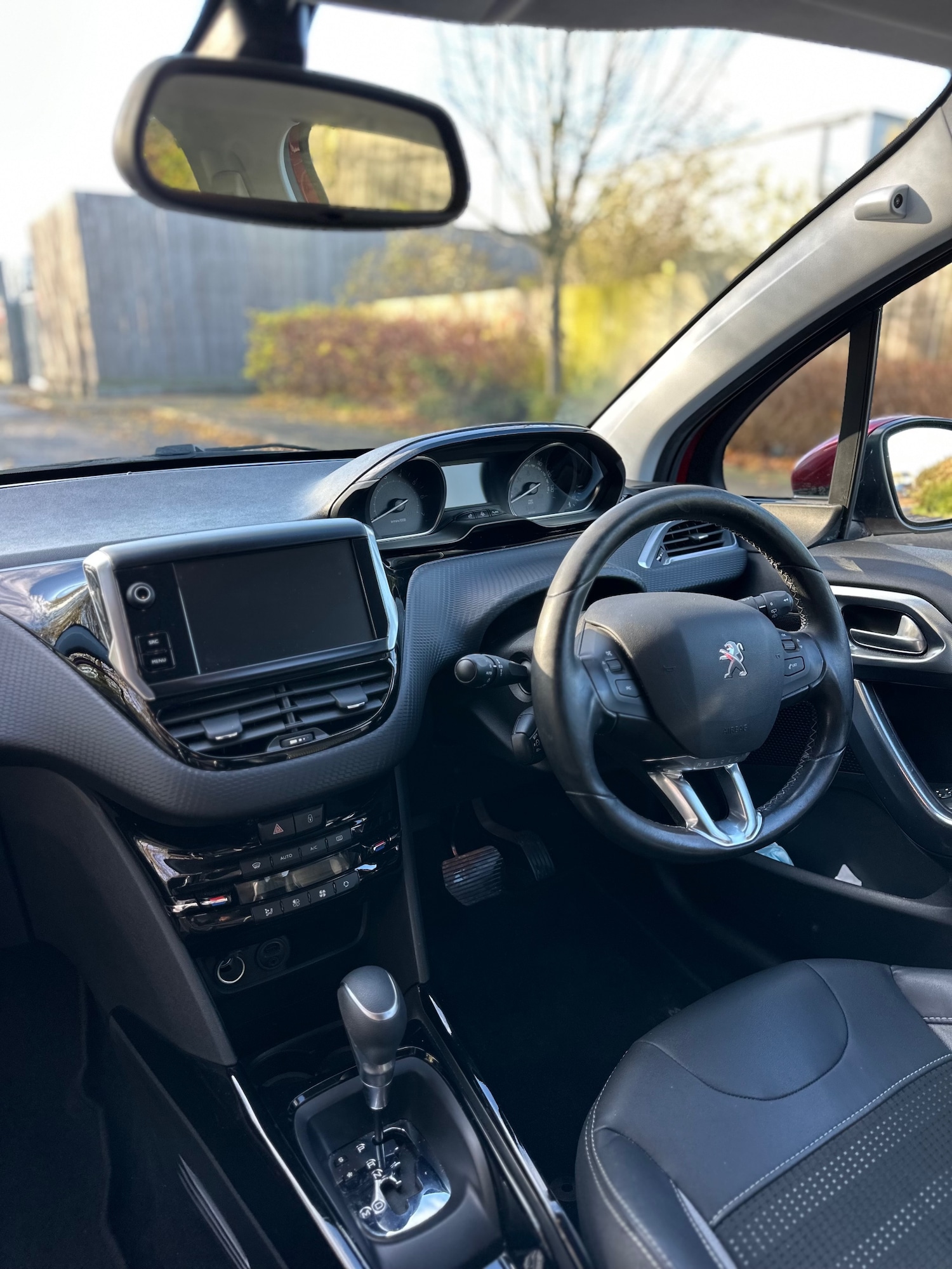 Used Peugeot 2008 2017 for sale - 76525806: Photo 14