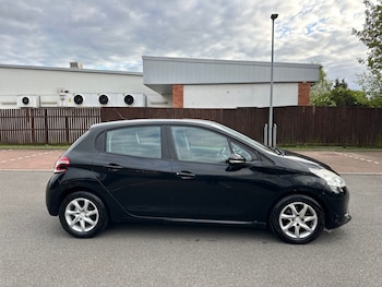 Used Peugeot 208 2013 for sale - 78335669: Photo