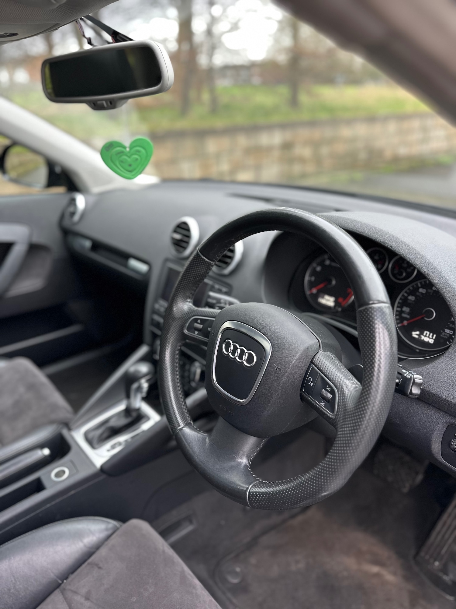 Used Audi A3 2010 for sale - 77528809: Photo 14