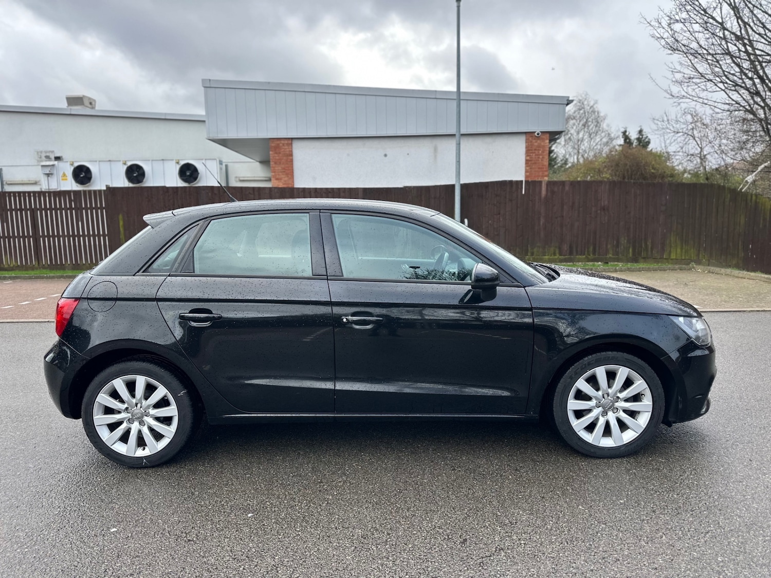 Used Audi A1 2012 for sale - 78018595: Photo 3