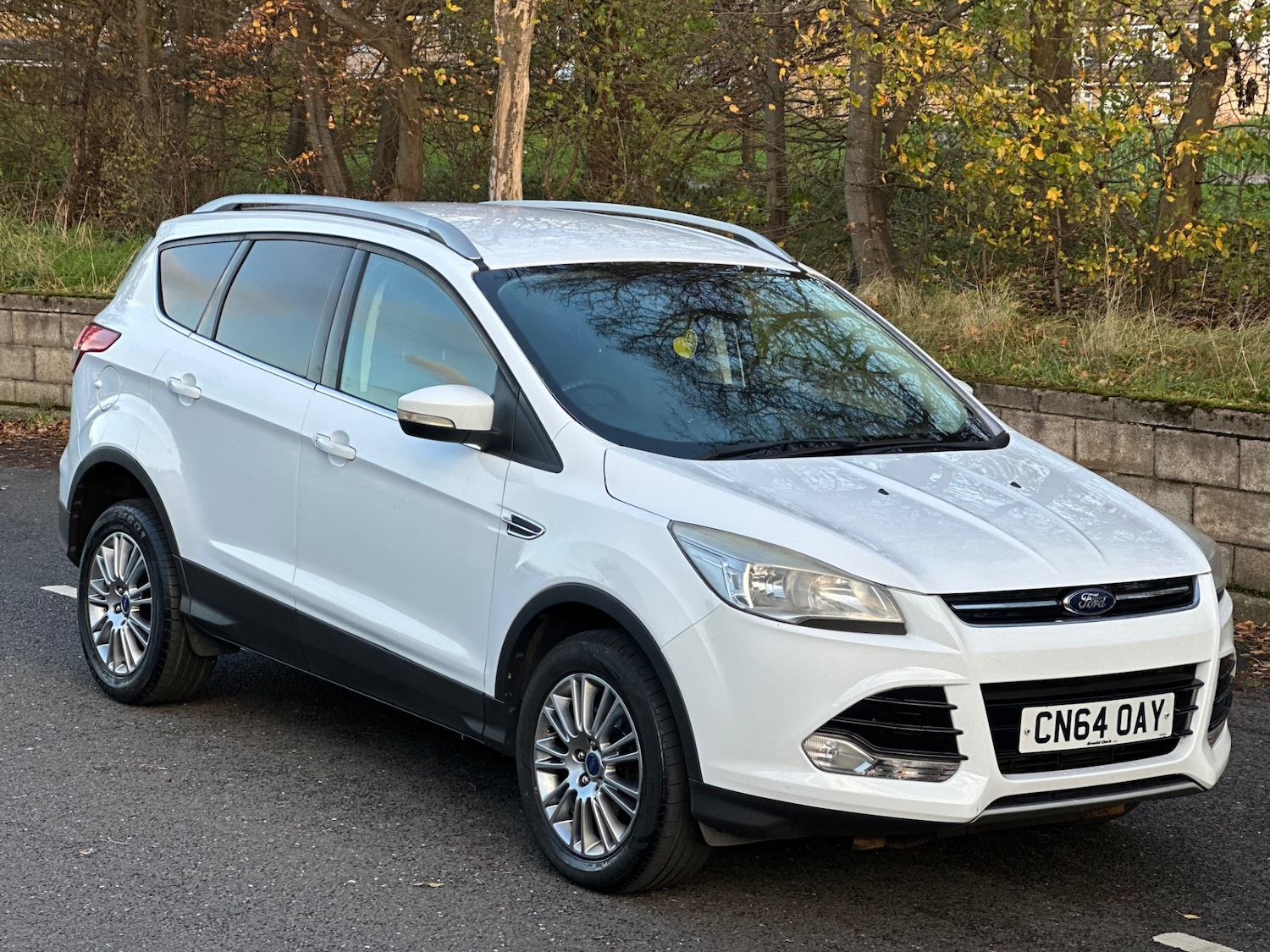 Used Ford Kuga 2014 for sale - 76627345: Photo 2