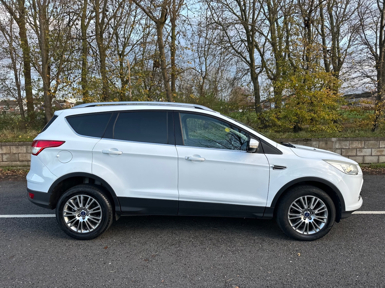Used Ford Kuga 2014 for sale - 76627345: Photo 3