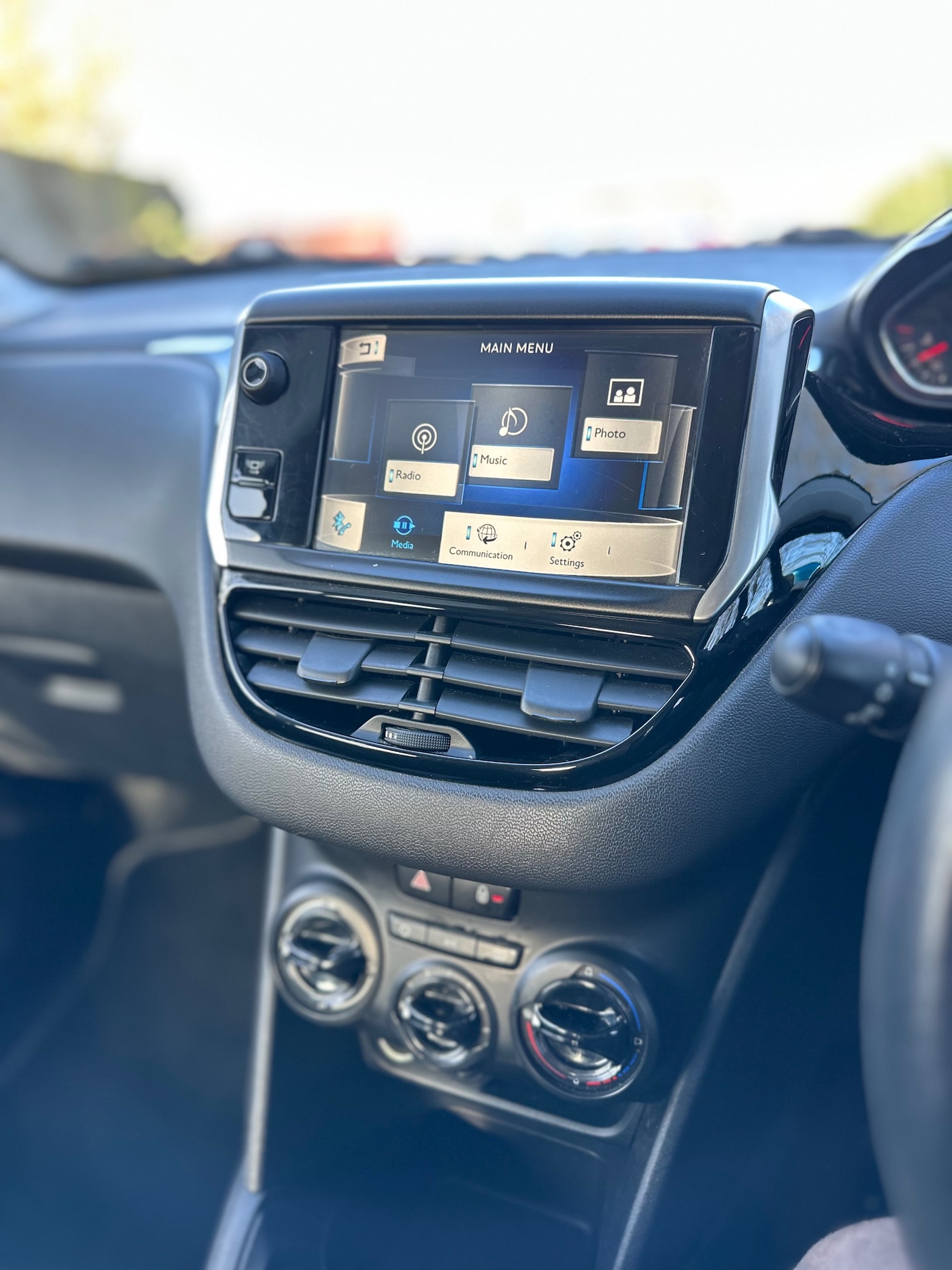 Used Peugeot 208 2013 for sale - 77555907: Photo 15