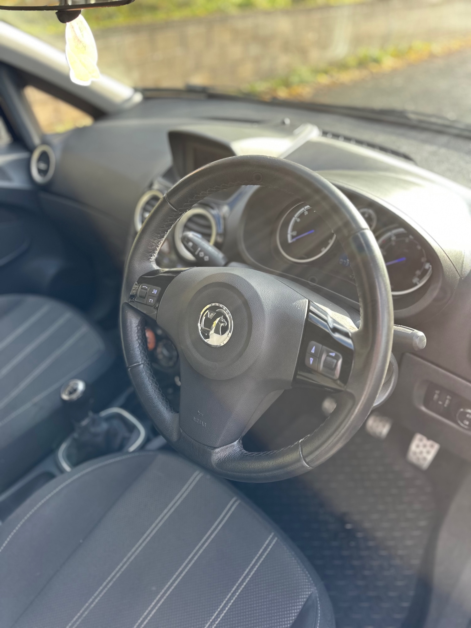 Used Vauxhall Corsa 2013 for sale - 76576978: Photo 10