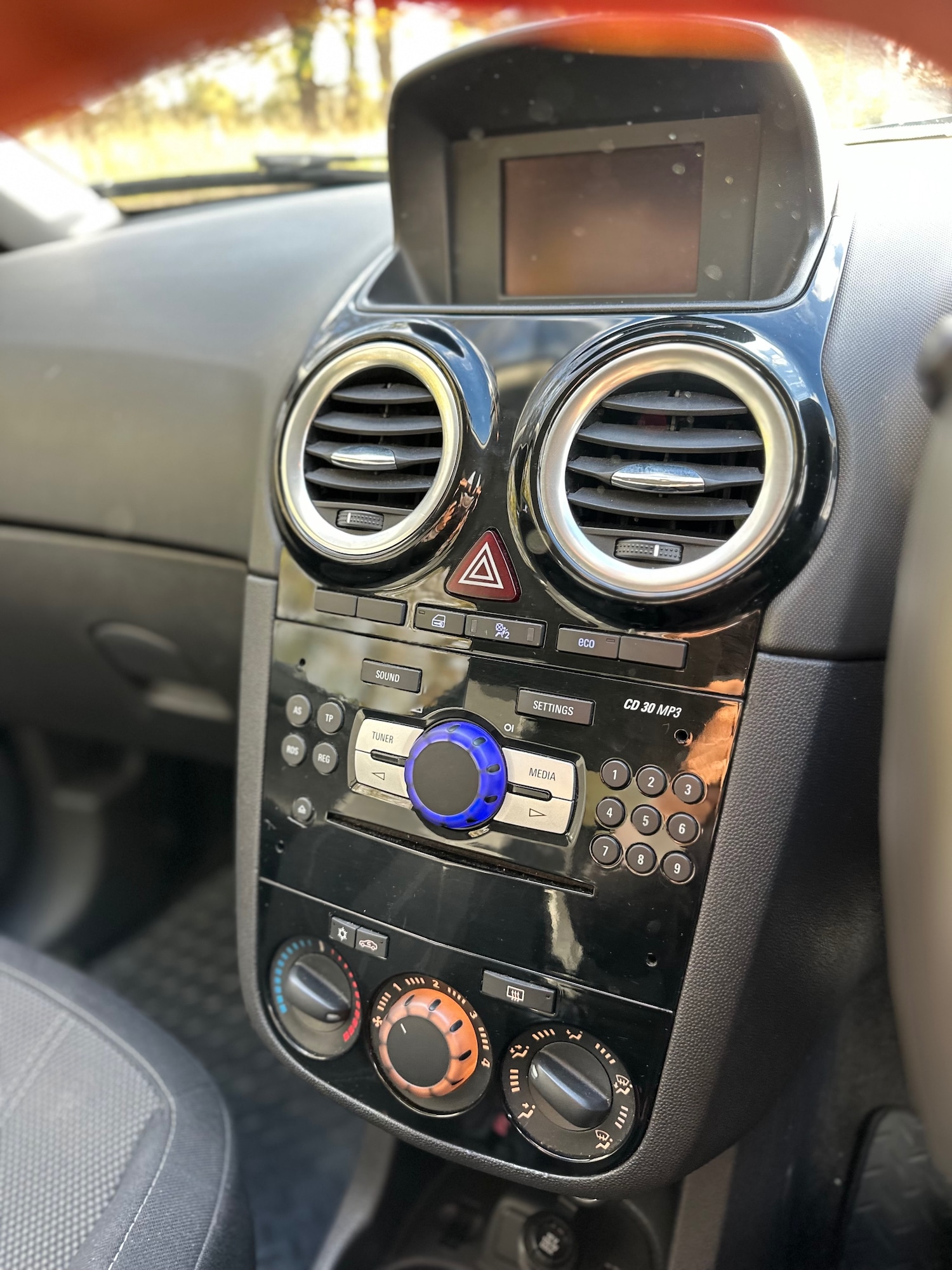 Used Vauxhall Corsa 2013 for sale - 76576978: Photo 12